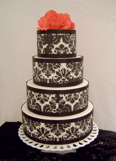Nashville-custom-wedding-cake-damask