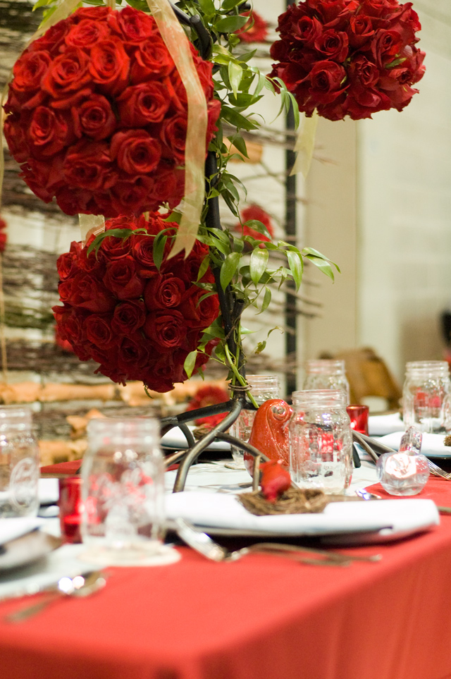 red-blue-roses-wedding-nashville